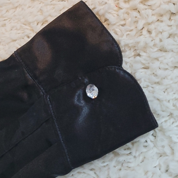 George Stretch Black button up blouse Gemstone buttons on cuffs - Picture 4 of 7